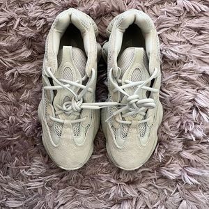 Yeezy 500 blush